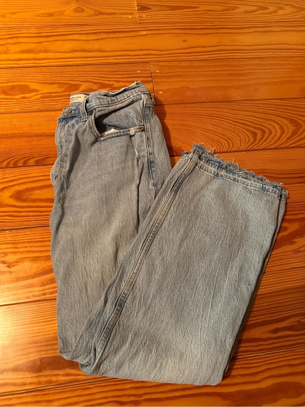 Abercrombie and Fitch High Rise 90s Relaxed Jean